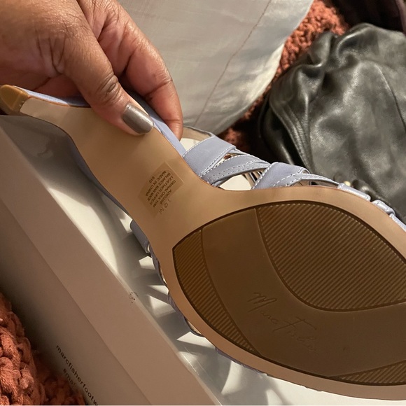Marc Fisher Heels - Picture 3 of 5